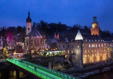 FLAMMENDE LICHTERWEIHNACHT IN WAIDHOFEN / YBBS