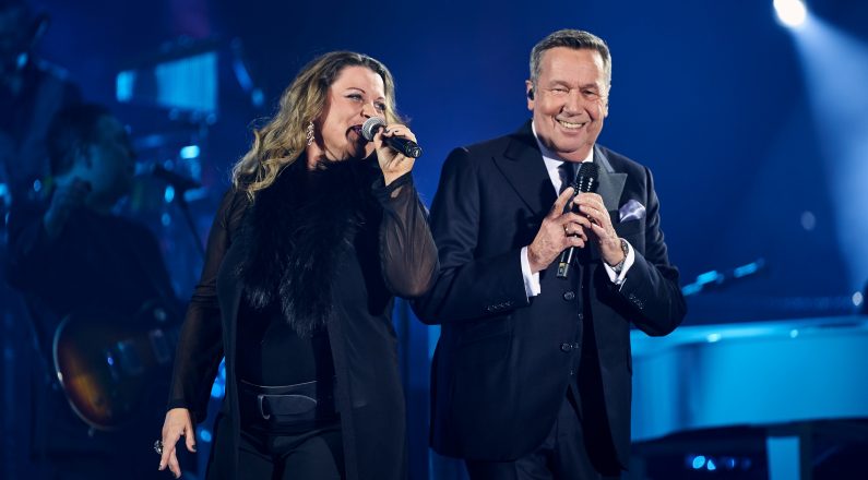 Zahlreiche Gäste werden live auf der Seebühne für beste Unterhaltung sorgen